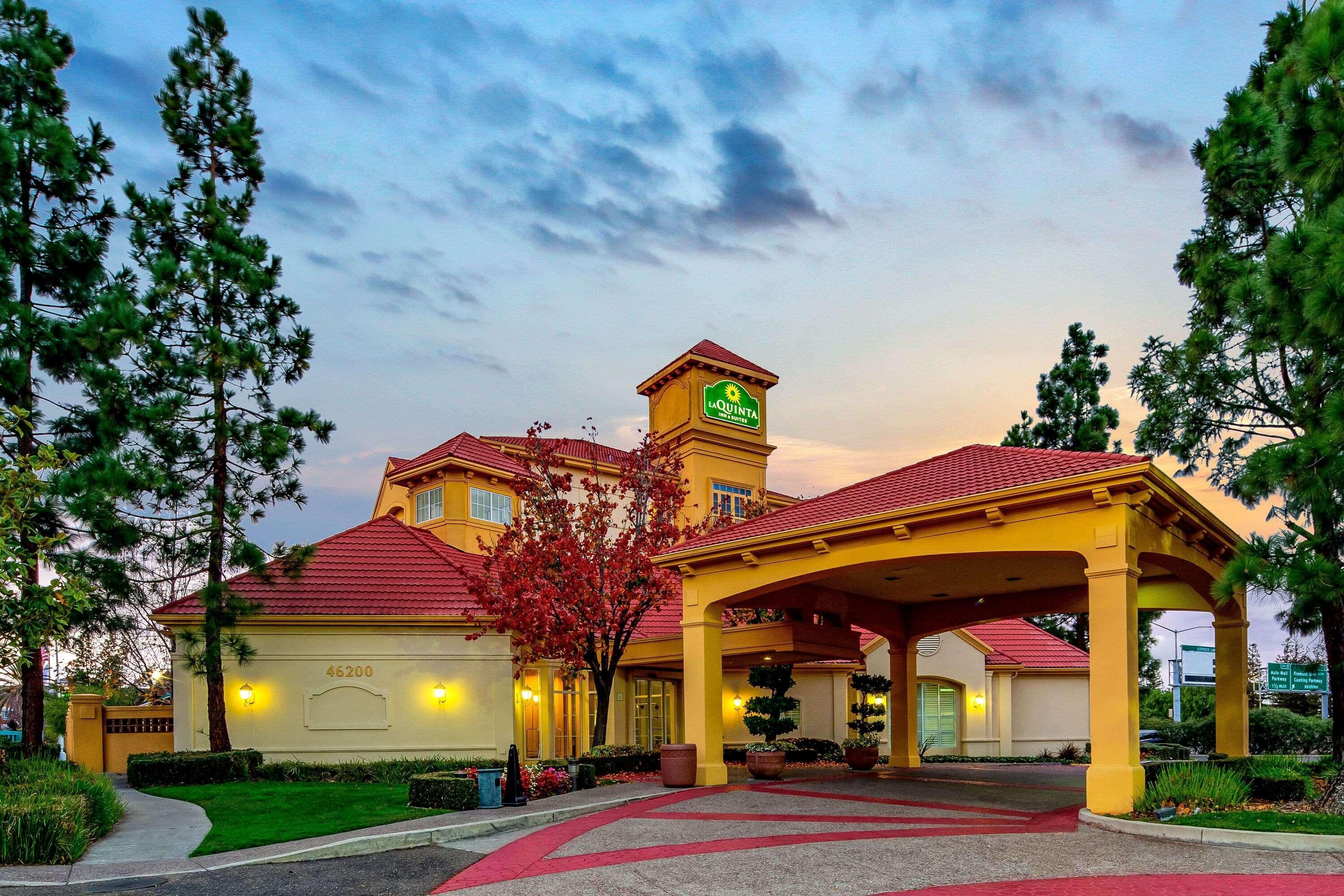 La Quinta By Wyndham Fremont / Silicon Valley Exterior photo